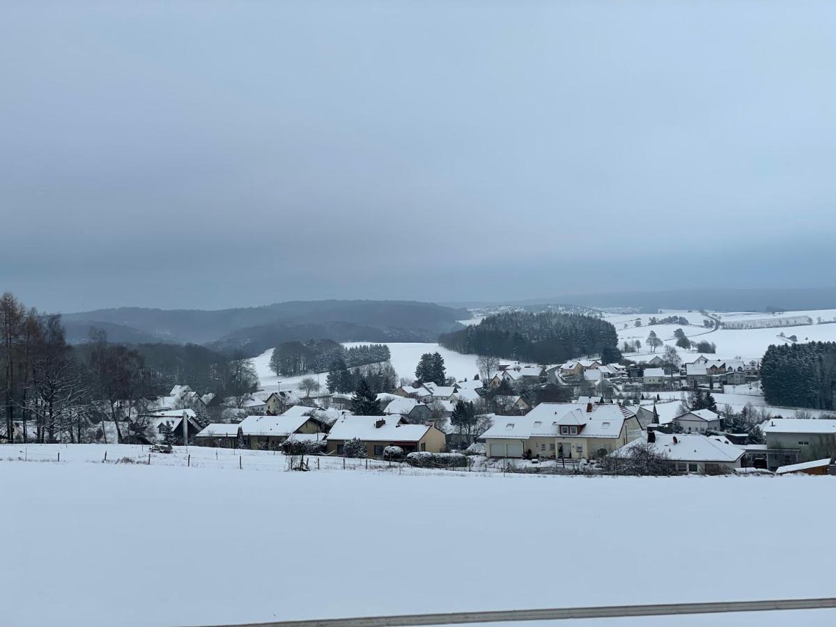 Ferienhaus Eifelblick Feusdorf ภายนอก รูปภาพ